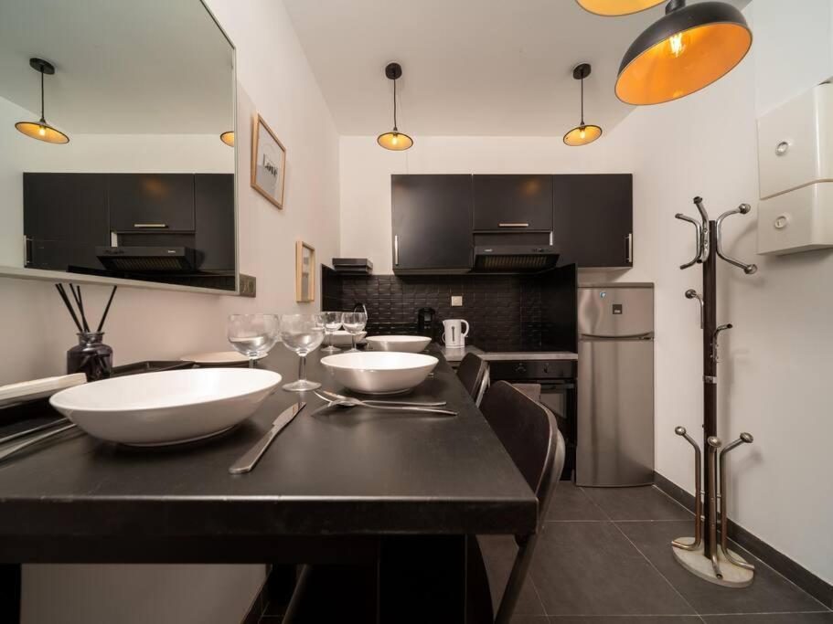 *Appartement Climatise Au Coeur Du Vieux Port* มาร์กเซย ภายนอก รูปภาพ