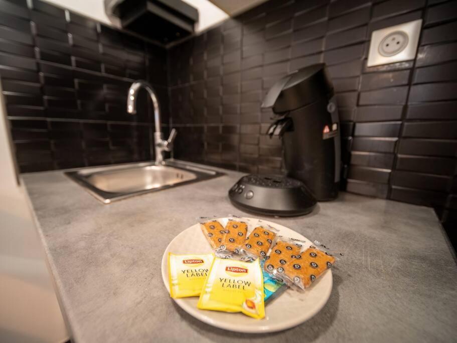 *Appartement Climatise Au Coeur Du Vieux Port* มาร์กเซย ภายนอก รูปภาพ